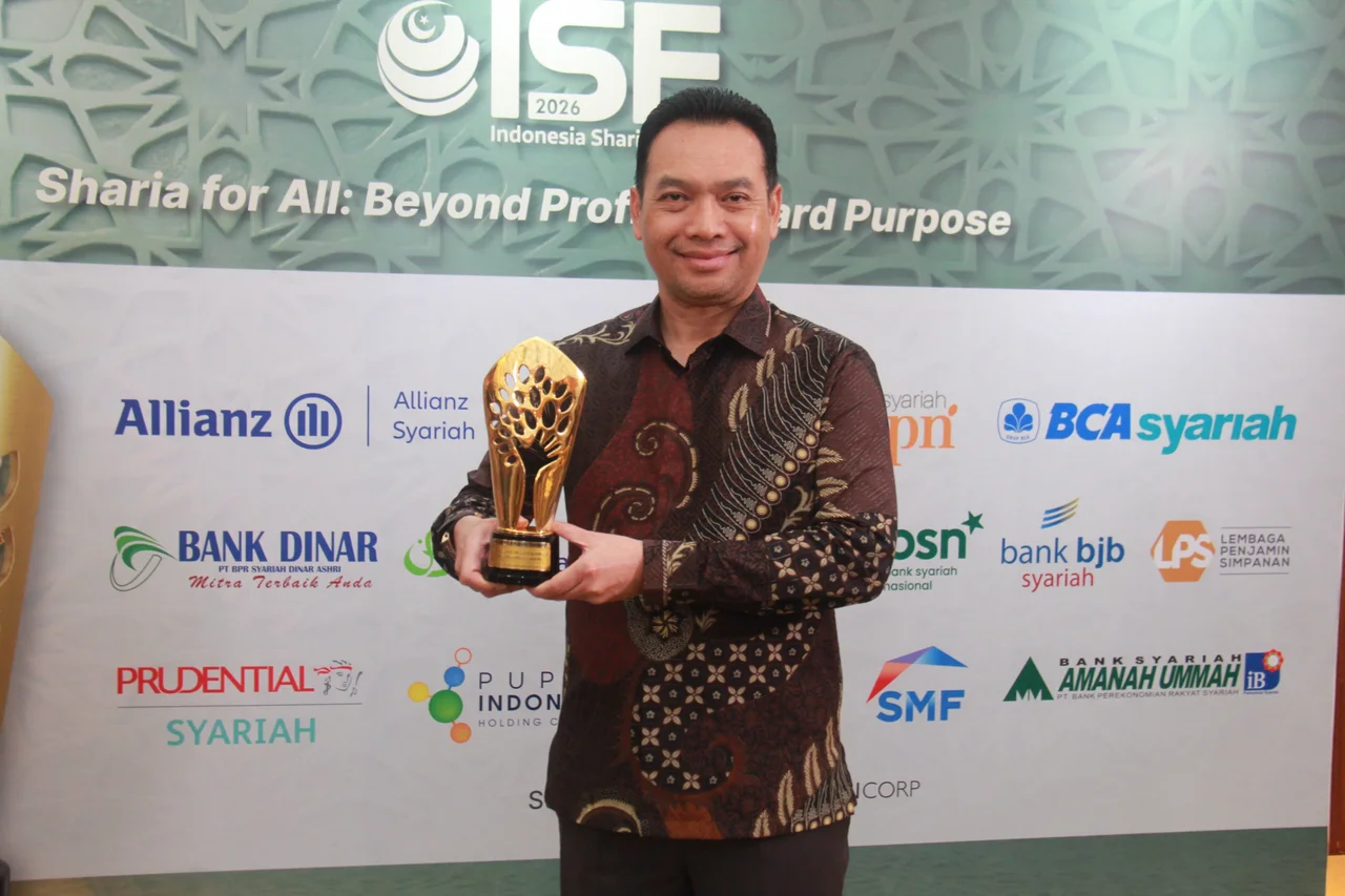 Direktur Utama PT. BPR Syariah Amanah Ummah Hendi Sofyan.